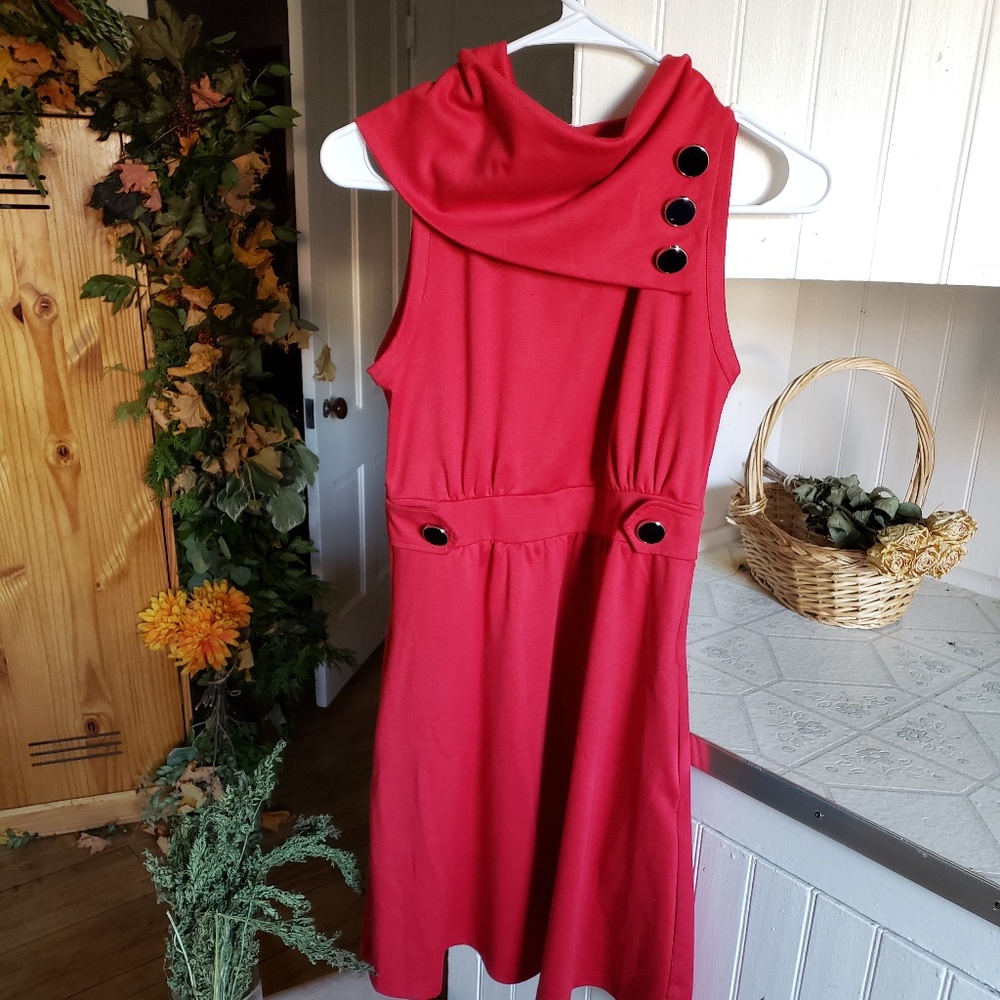 Medium Monteau Los Angeles red dress